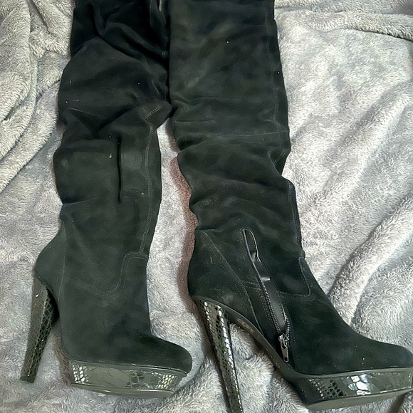 Shoes - Thigh High Black Heels